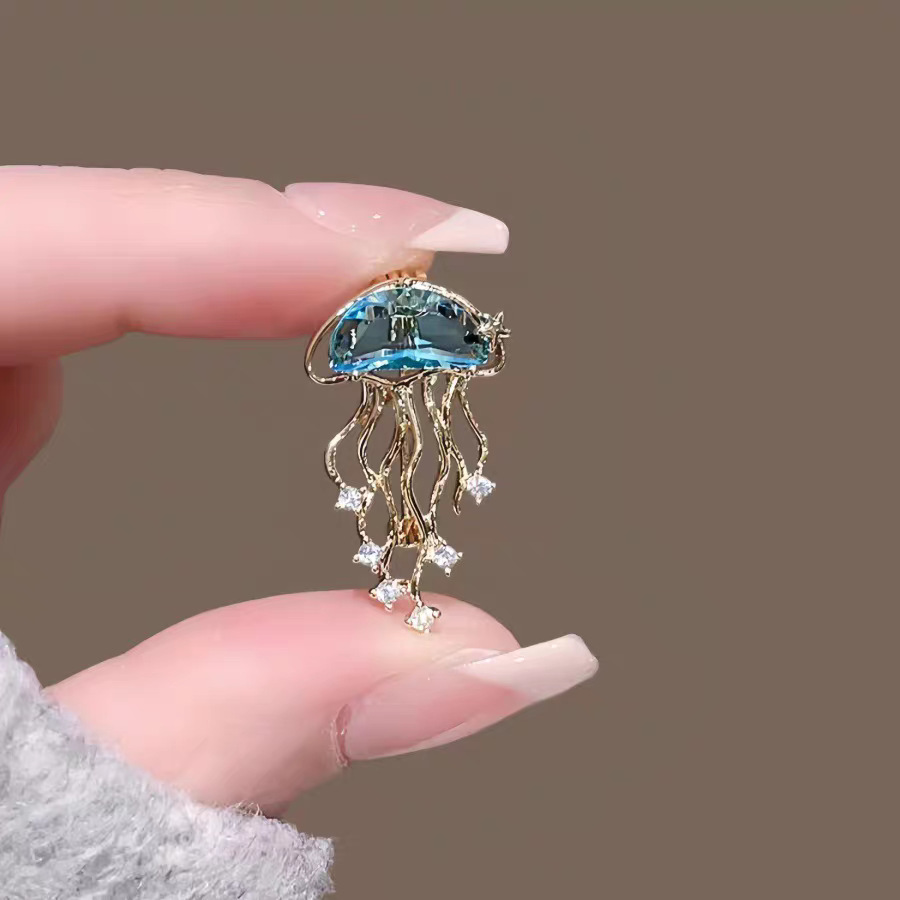 Embroidery Whale - Exquisite Jellyfish Brooch for Women Marine