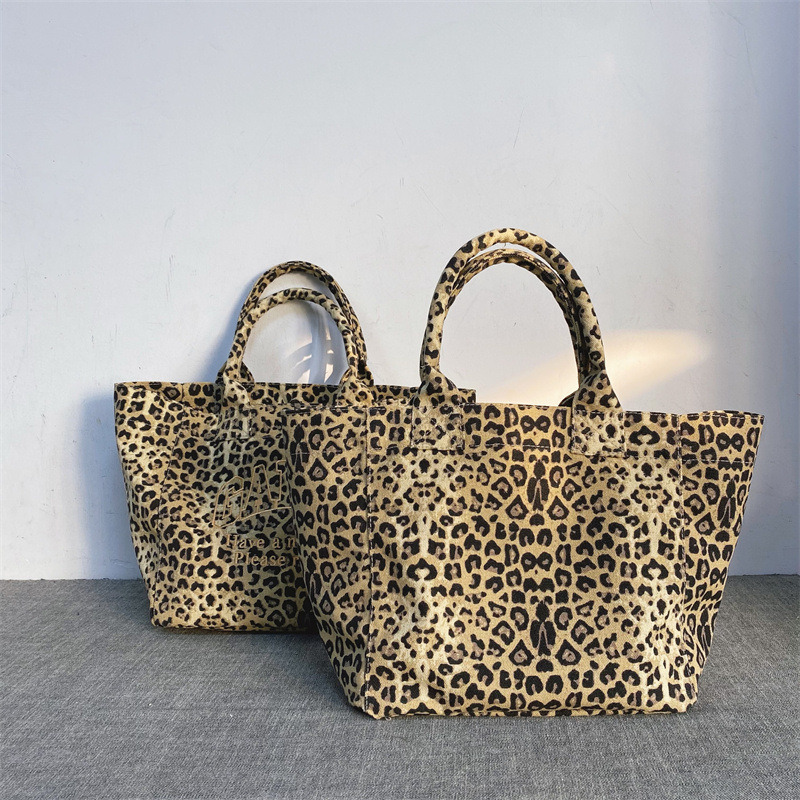 Unisex Leopard Print Embroider - огляд і ціна Embroidery Motif