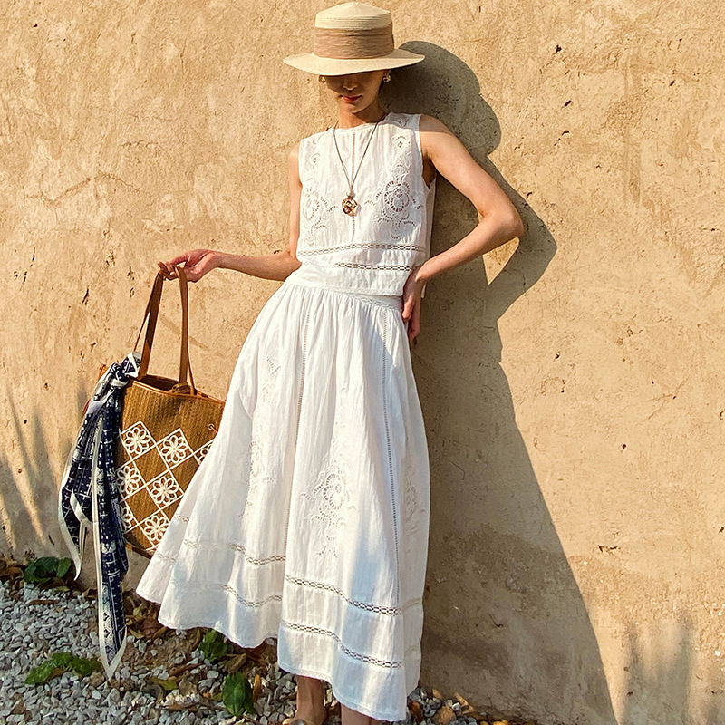 French Designer Boho White Cot - огляд і ціна Embroidery Class