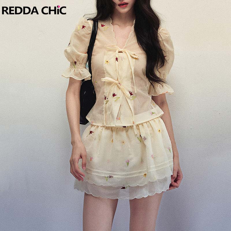 REDDACHiC Floral-embroidered C - огляд і ціна Embroidery Blouse