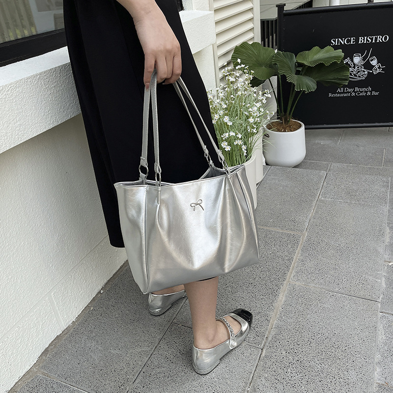 Retro Large Casual Soft Tote B - огляд і ціна Embroidery Class